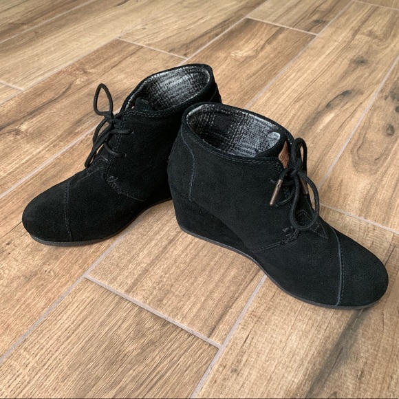 Toms Shoes - Tom’s Suede Black Booties